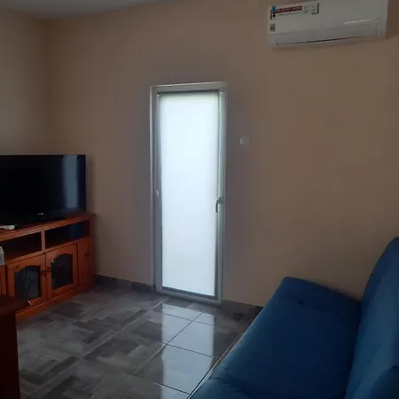 Apartment Oskar Amphitheater And With Free Parking Pula